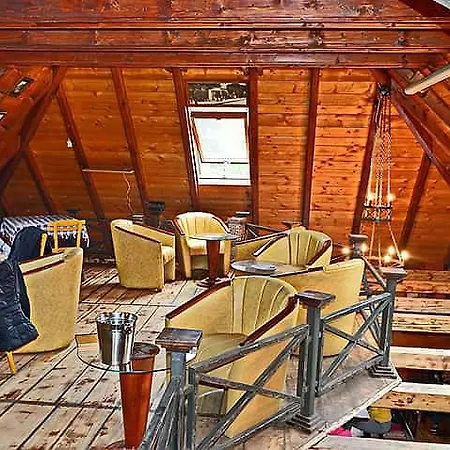 Etno Selo Zlatiborska Jezera Couette-café Zlatibor