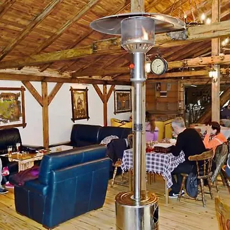 Etno Selo Zlatiborska Jezera Couette-café Zlatibor